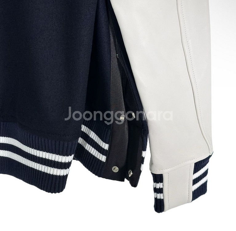 [3] 사카이 여성 울 테디 봄버 바시티 자켓 네이비--6