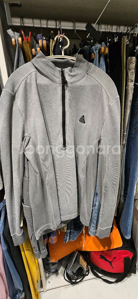 나이키 ACG 하프집업팝니다L사이즈--0