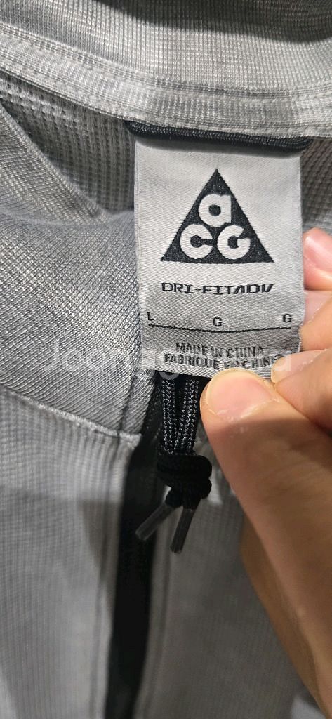 나이키 ACG 하프집업팝니다L사이즈--2