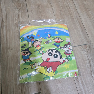 짱구 에코백 및 컵 판매합니다.