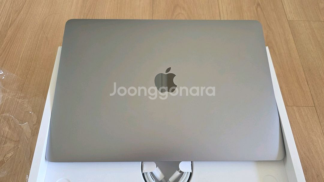 맥북 프로 M2 13인치(24GB, 256GB) 무기스--1