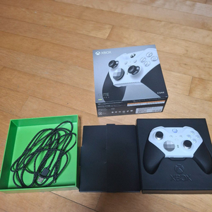 Xbox Elite 2 Core 화이트