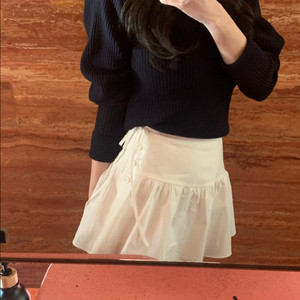 택달린 새상품 온트 신디 스커트 S 바로배송 가능