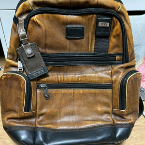 투미 알파브라보 녹스