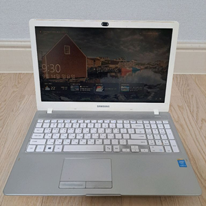 삼성노트북 NT500R5K