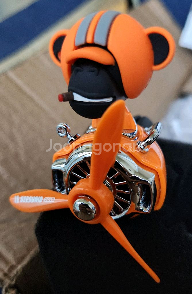 오렌지헬맷시가피는고릴라조종사 프로펠러 흔들머리 방향제--3