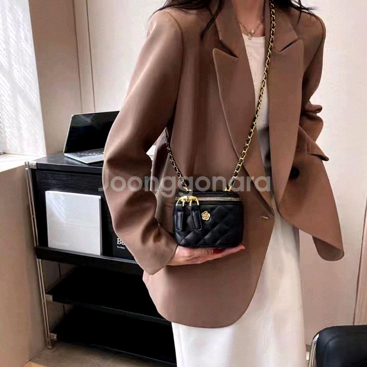 <무배>블랙 퀼팅 체인 사각 토드백 미니크로스백 대/소--1