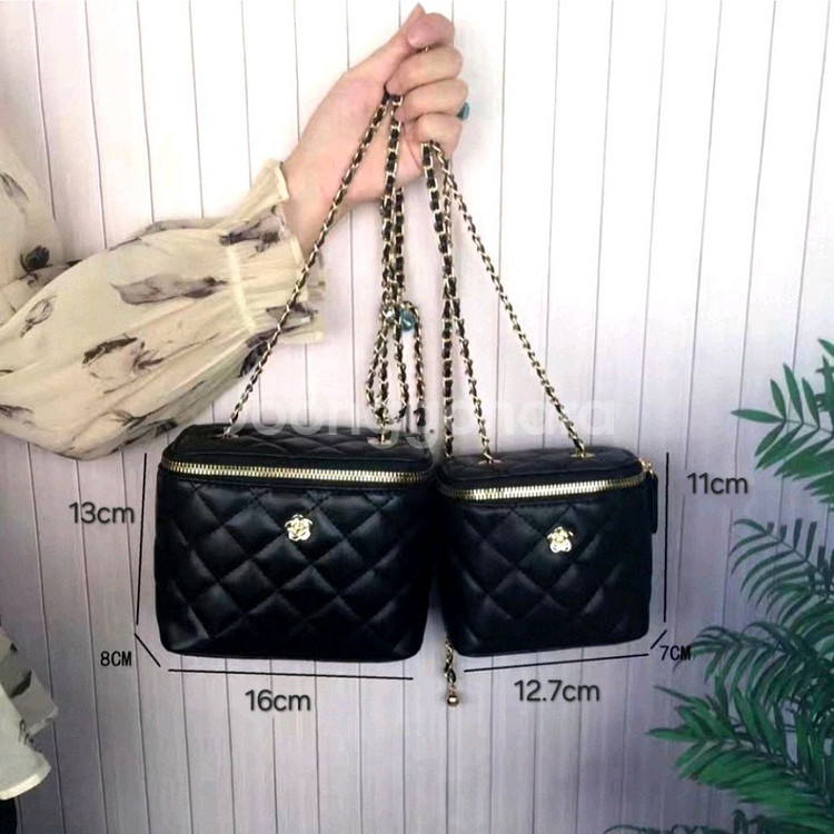 <무배>화이트 퀼팅 체인사각 토드백 미니크로스백 대/소--6