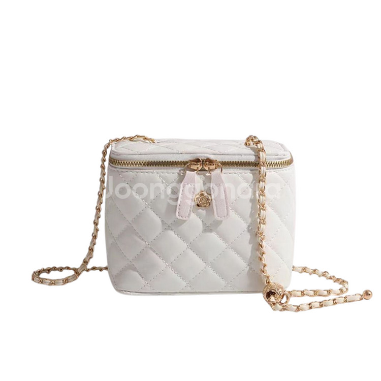 <무배>화이트 퀼팅 체인사각 토드백 미니크로스백 대/소--8
