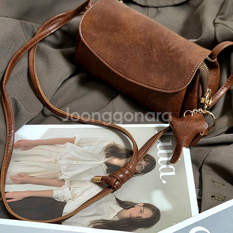 고급 PU 치유쿠 미니 크로스백 숄더백 가방 다크브라운--3