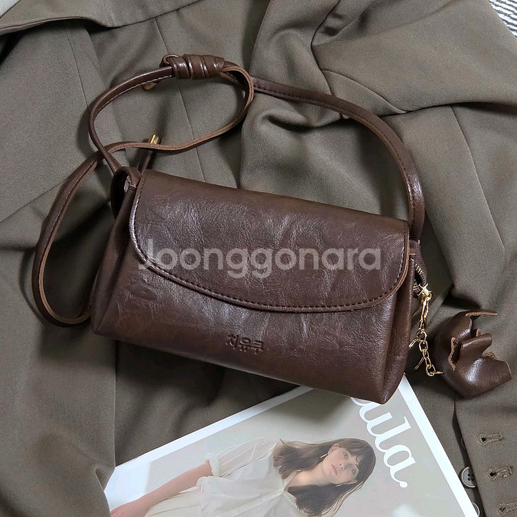 고급 PU 치유쿠 미니 크로스백 숄더백 가방 다크브라운--5