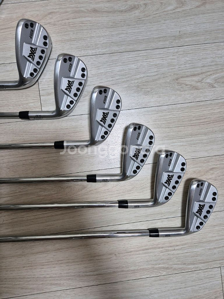 PXG GEN3 아이언 8개--4