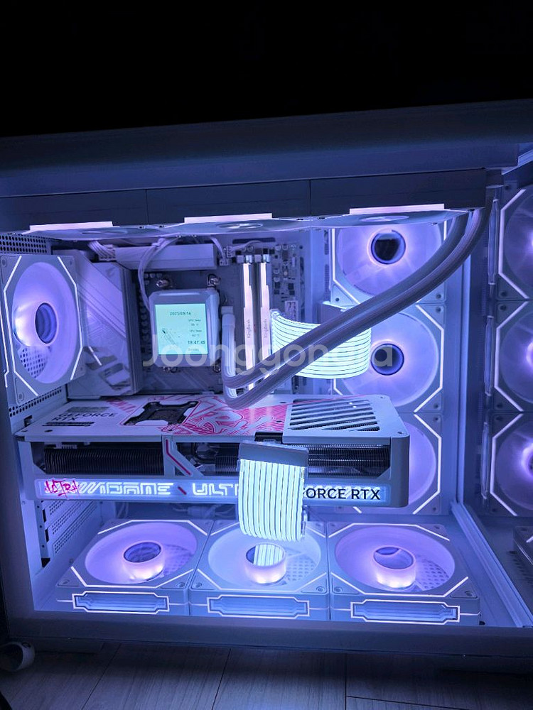 라이젠7 9800X3D RTX5080 울트라 감성PC--0