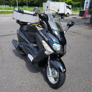 SYM GTS 보이져300 스쿠터 오토바이
