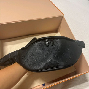 루이비통 디스커버리 범백 PM