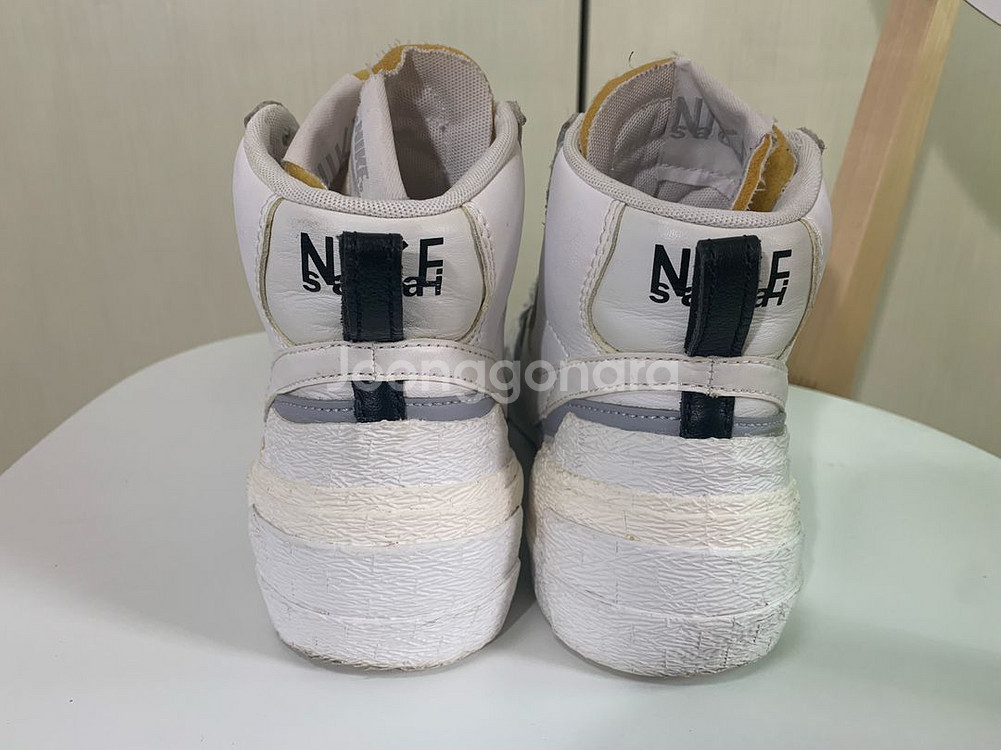 나이키 사카이 블레이저 미드 화이트 그레이(240)--6