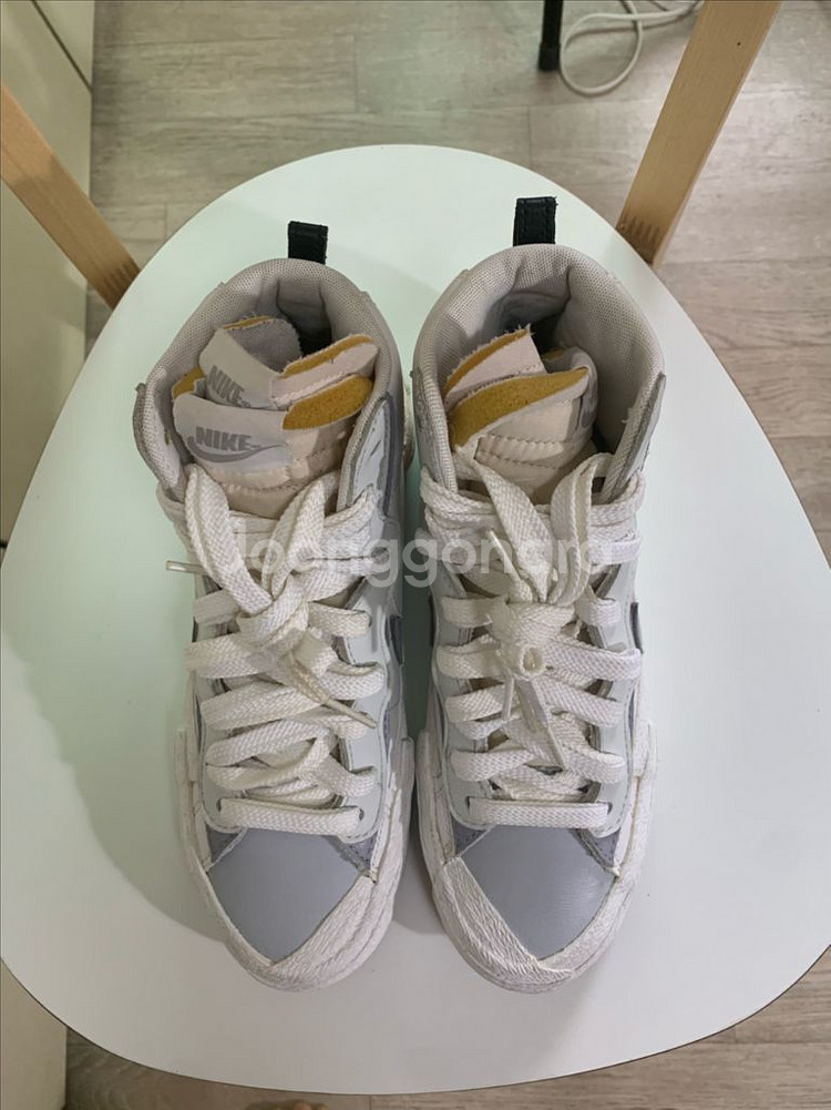 나이키 사카이 블레이저 미드 화이트 그레이(240)--7