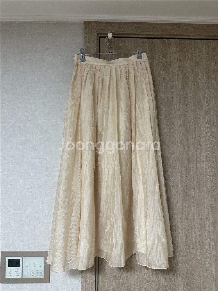 아상블라주 롱스커트(베이지)--8