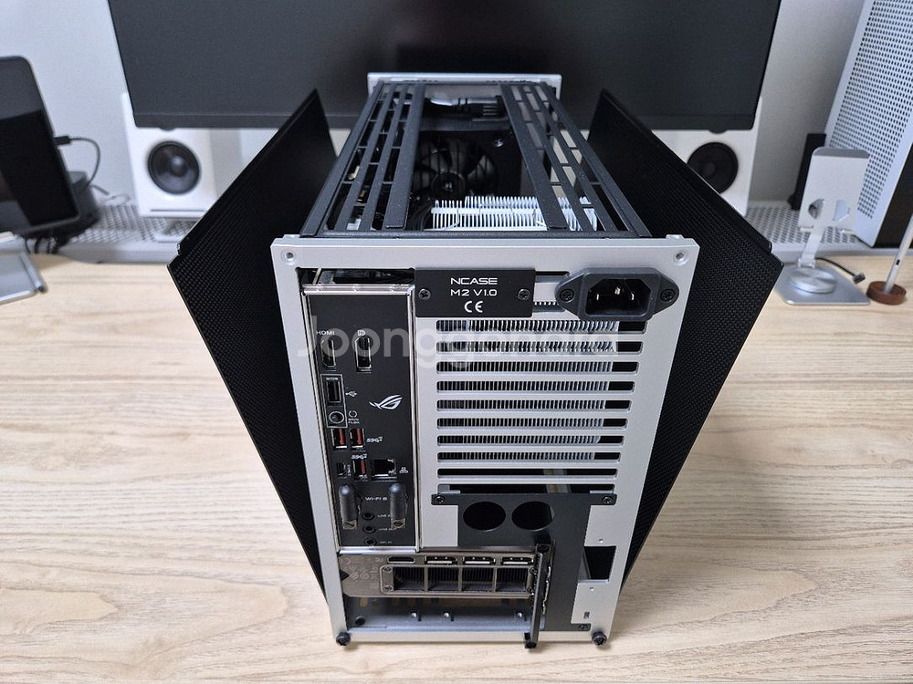 NCASE M2 ( SFF 조립PC )--8