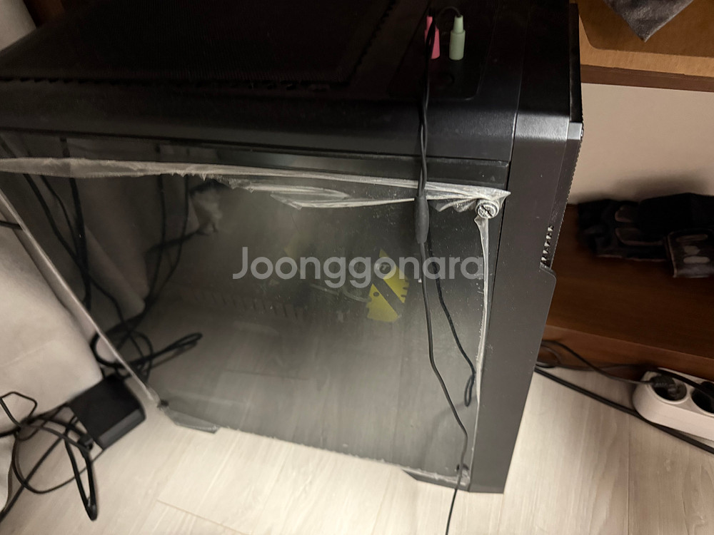 게이밍pc + 모니터 2대 + 마우스 키보드까지--1