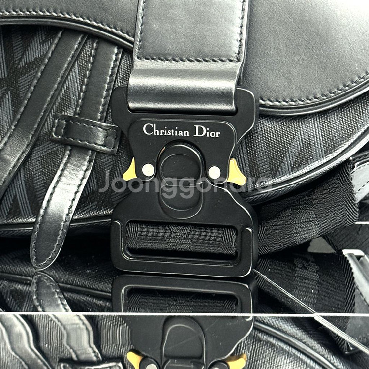 [새상품급]디올 CD 다이아몬드 새들백 블랙 크로스백--2