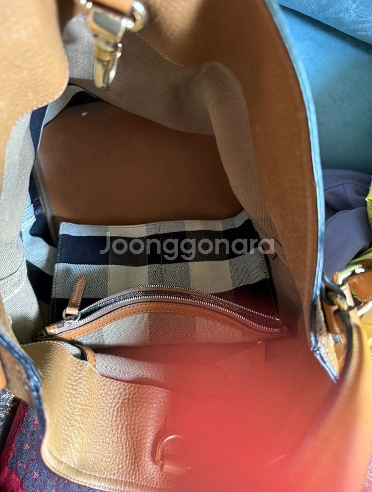 버버리 전지현 호보백 브라운--5