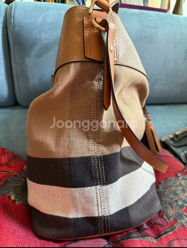 버버리 전지현 호보백 브라운--3