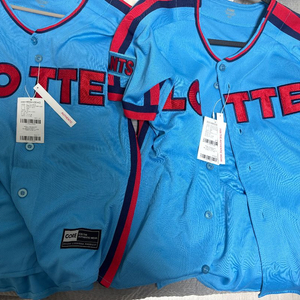 롯데자이언츠 유니폼 90사이즈 2개 판매 (새상품)
