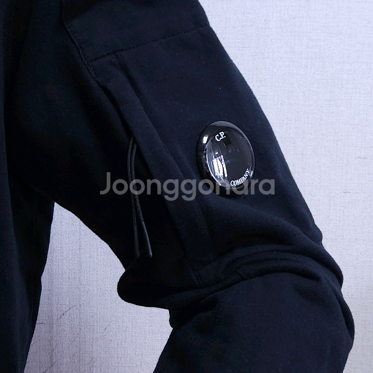 씨피컴퍼니 후드자켓--2