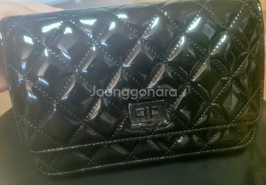 샤넬 2.55 블랙 페이던트 woc(시즌상품)--0