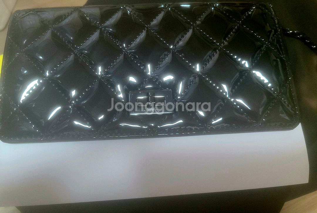 샤넬 2.55 블랙 페이던트 woc(시즌상품)--2