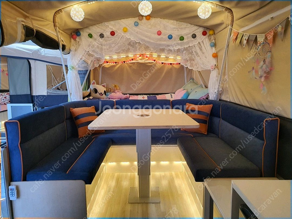 캠프마스터p4 투폴딩 트레일러 판매합니다.--0