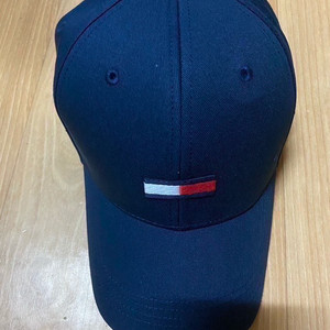 타미힐피거진 볼캡 네이비색 free사이즈 팝니다