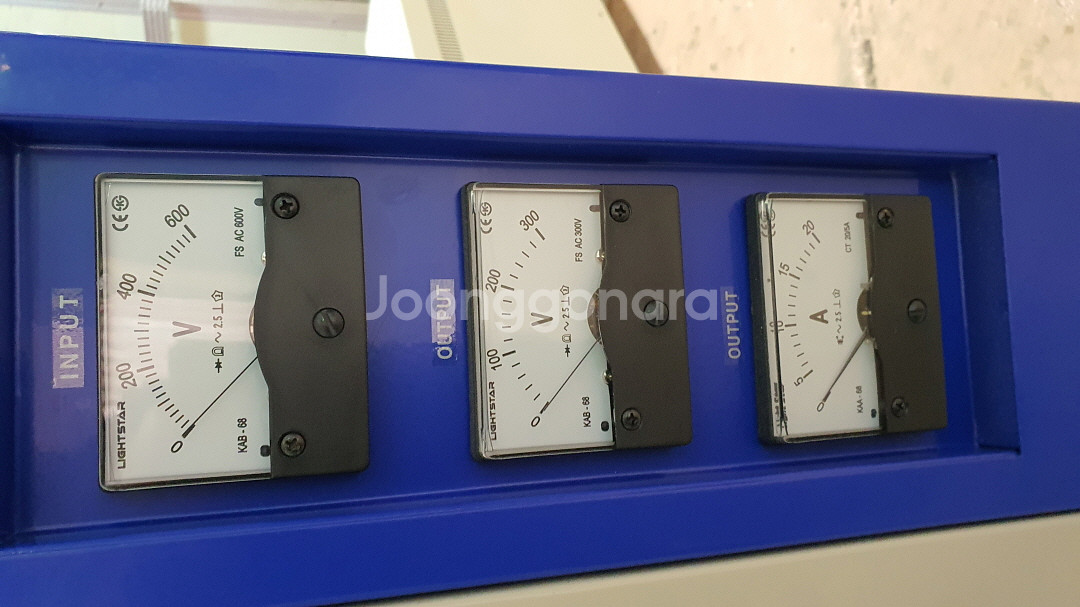 강압기 Tiac TR-100 380V를 220V로 강압--7