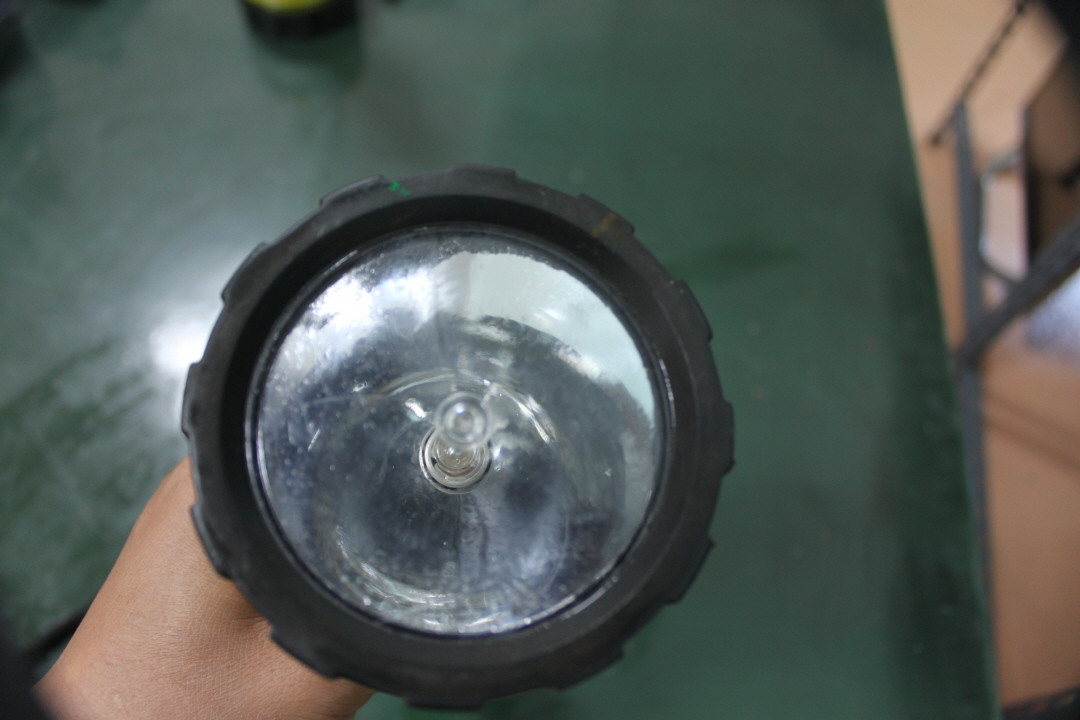 도시바 방수 랜턴 K-138 수중라이트 이미지