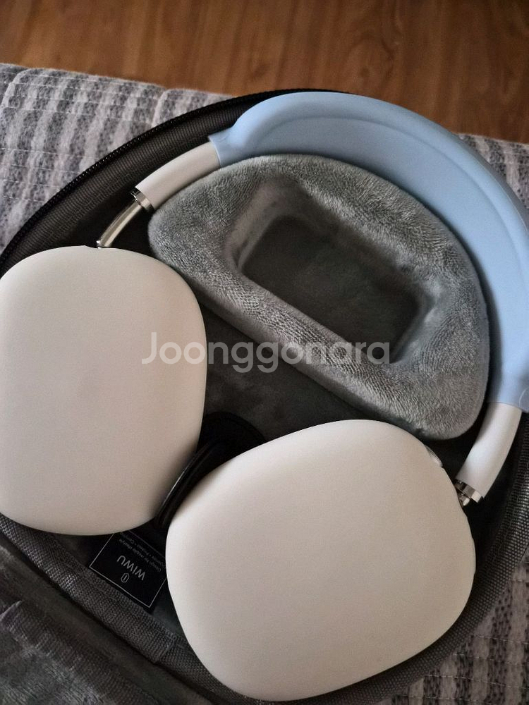 에어팟 맥스 8핀모델 실버색상--1