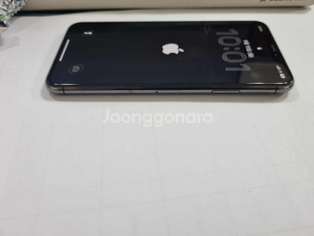 아이폰11프로맥스 256GB 판매합니다.--5