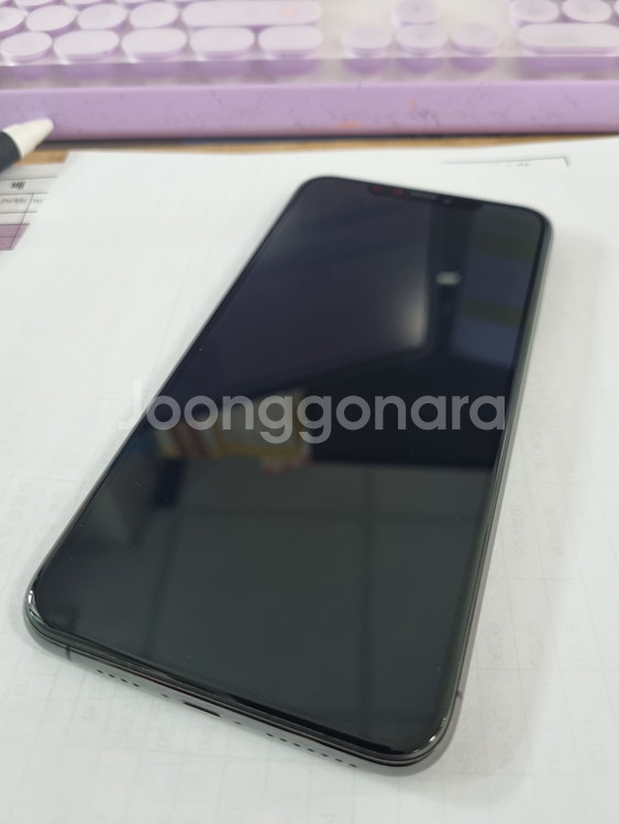 아이폰11프로맥스 256GB 판매합니다.--7