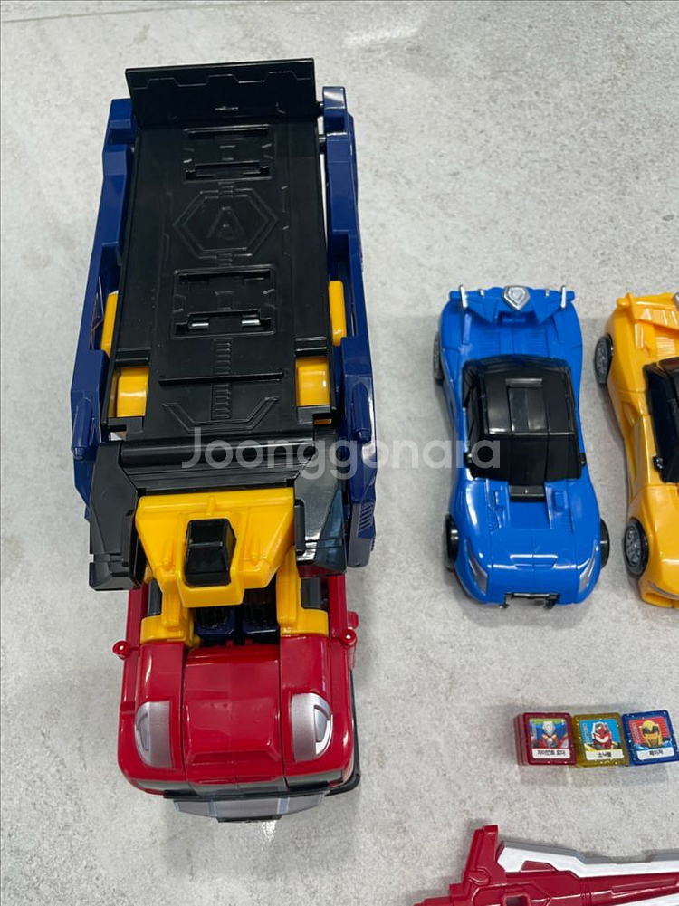 (택배비포함)헬로카봇 자이언트로더 팔아요--2