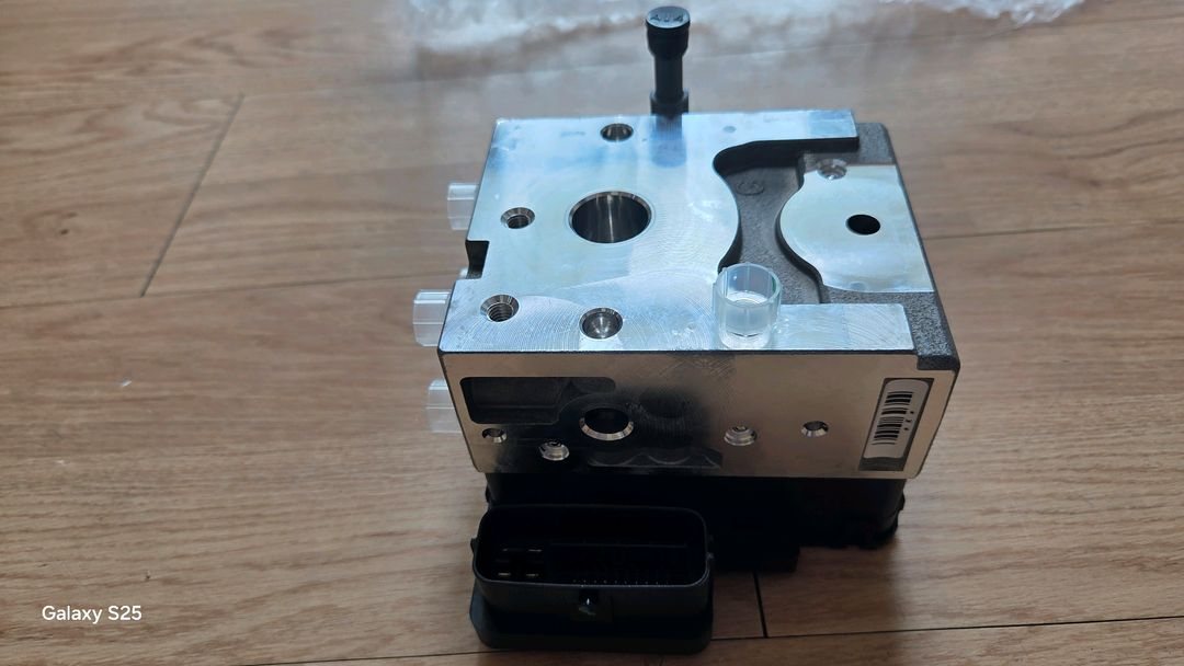 렉서스 RX450h ABS 모듈 이미지