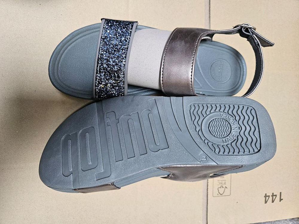 스톤 쿠션감이 좋은 슬리퍼 샌들 여름 신발 L--2