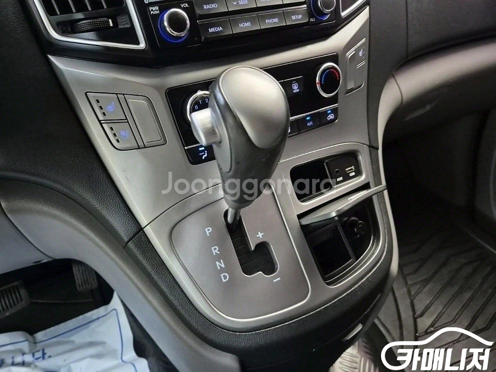 [현대]더 뉴 그랜드 스타렉스 2WD 밴 3인승 스마트--7