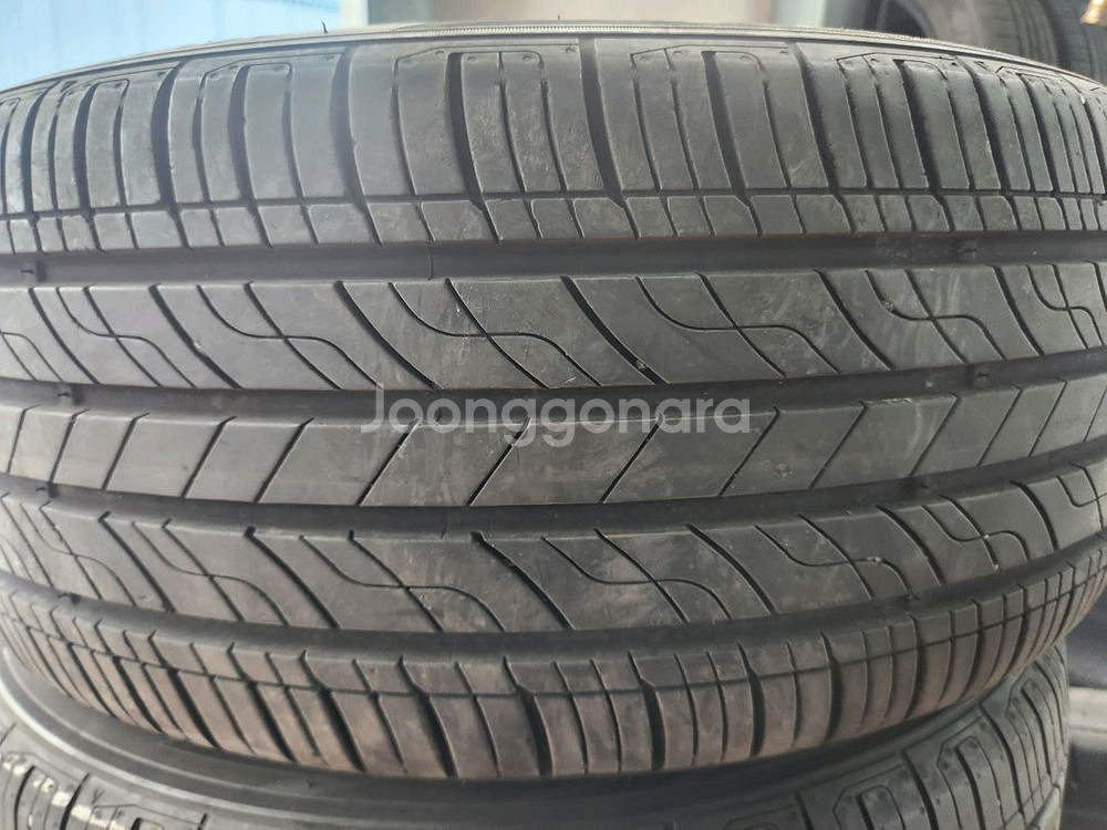 225 45 18 금호TA21--3