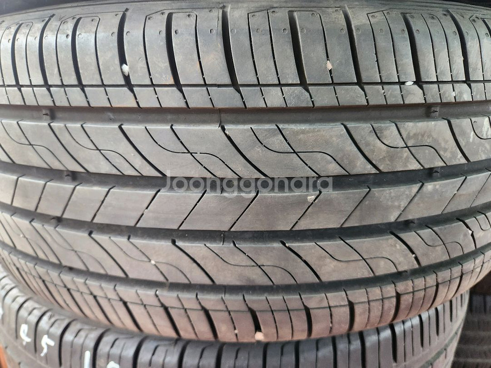 225 45 18 금호TA21--2