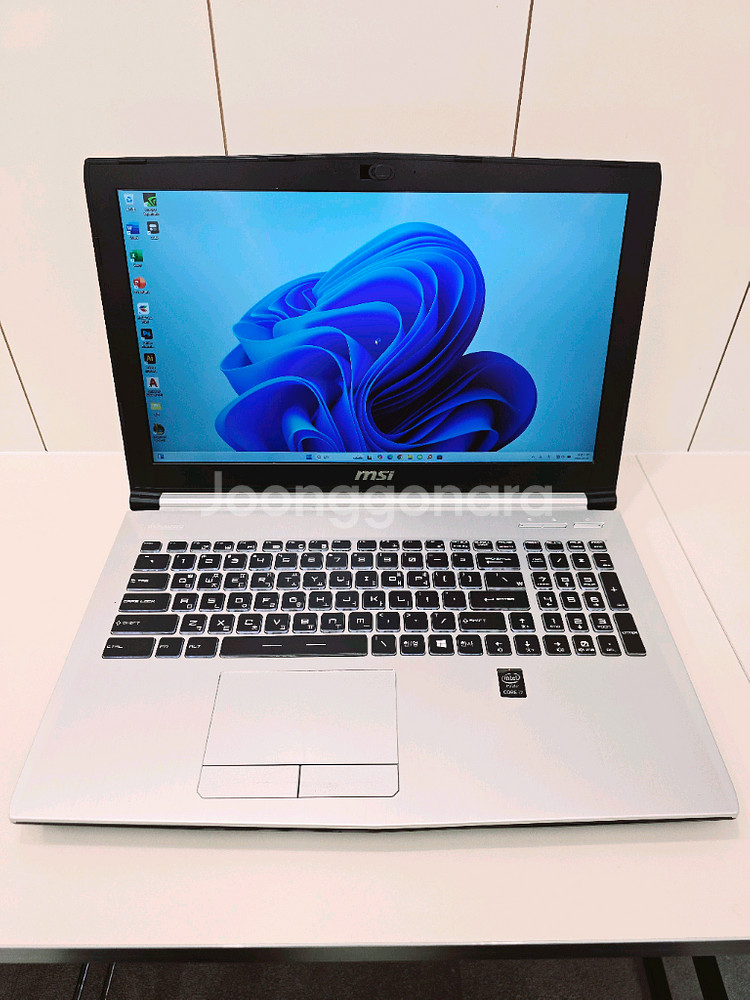 MSI 고성능 i7 게이밍 노트북(램16GB,외관A급)--7