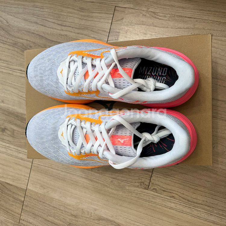 미즈노 웨이브 라이더 29 240사이즈--3