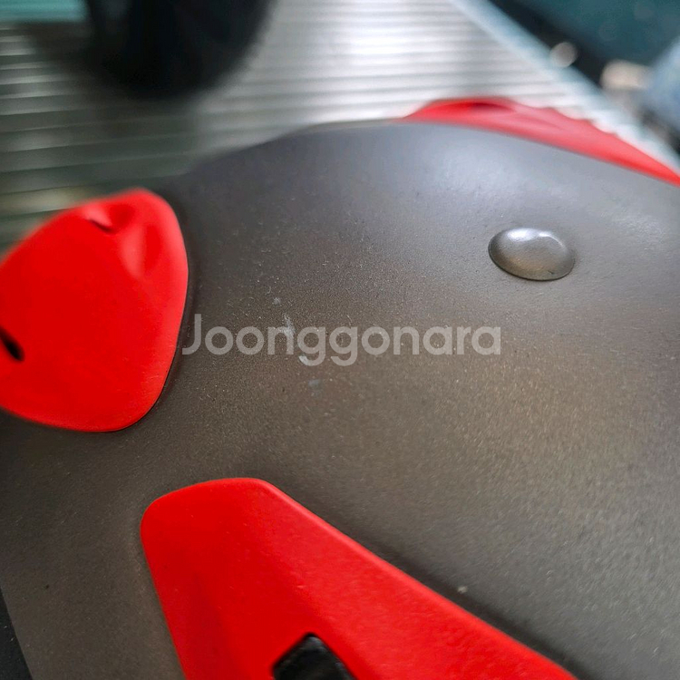 두카티 아라이 헬멧 판매합니다--2