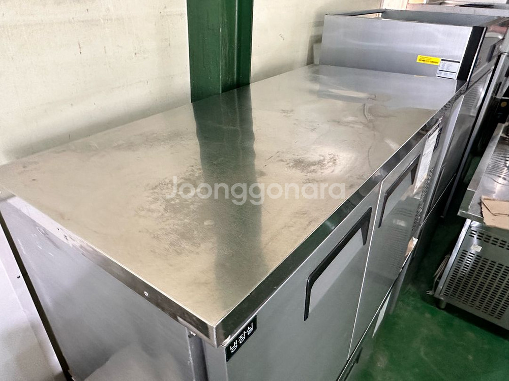 유니크 1500 업소용 테이블 냉장고--2