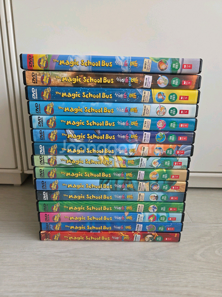 매직스쿨버스 DVD 15개 (미사용)--0