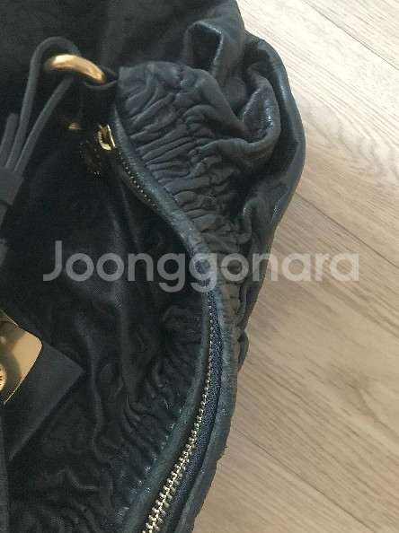 marc jacobs embossed bag--1